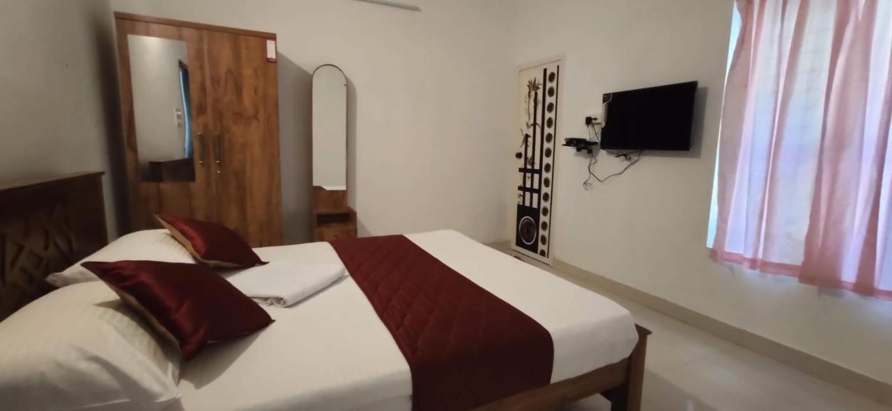 Ripples Service Villas Kollam Bagian luar foto